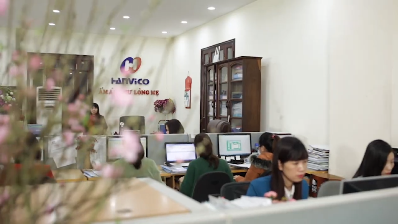 https://www.quangcaotruyenhinh.com/wp-content/uploads/2023/05/Phim-doanh-nghiep-Hanvico.png);